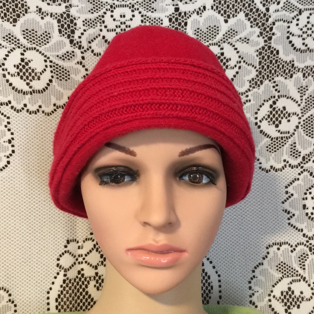 NWOT Preston & York Wool Winter Hat Red